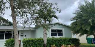 9469 SW 53rd St Gallery 1