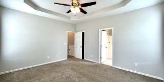 438 Riviera Drive Gallery 9