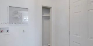 1347 E Bennett Gallery 7