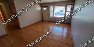 Freshly painted 3 Bedroom Ranch Gallery 3