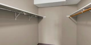 Large 1 & 2 Bedrooms available, PET FRIENDLY! Gallery 98