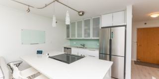 345 N LaSalle Gallery 5