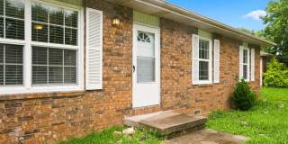 Charming 3 Bedroom Home with Washer & Dryer, Garage & Storage Shed Gallery 5