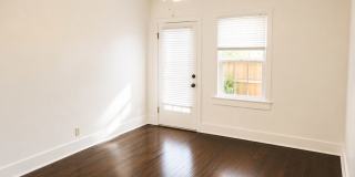 Charming 3-Bed 2-Bath Home Near Downtown Lafayette Gallery 4