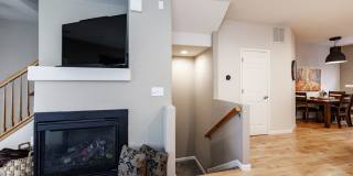 Fully Furnished Downtown 2 Bed, 4 Bath Executive Townhouse Gallery 12