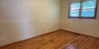Two bed one bath available NOW! Gallery 1