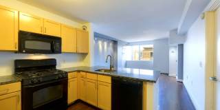 Modern 1 BR Condo w/ Utilities & Amenities Included, Walk to The Wharf & Waterfront Metro Gallery 1
