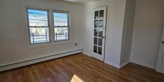 196 S Franklin Street Gallery 7