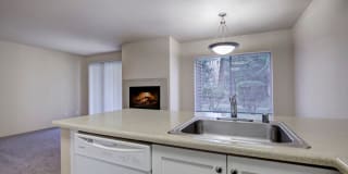 On the Green at Harbour Pointe Gallery 2