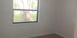 1217 Schumann Drive Gallery 16