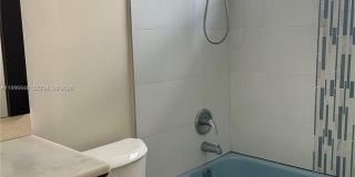 12500 NE 5th Ave Gallery 8