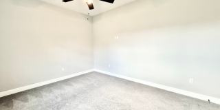 Spacious 3 Bedroom Home with Office on a Large Lot in Northwoods Gallery 24