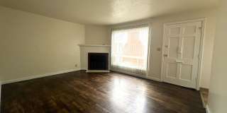 Rent Special: 1/2 Off June's Rent!! 1 bed 1 bath Duplex near Bush Park! Gallery 4