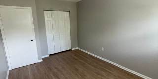 200 E Maple Avenue Gallery 7
