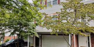 3 Bedroom 2.5 Bath Townhouse Gallery 1