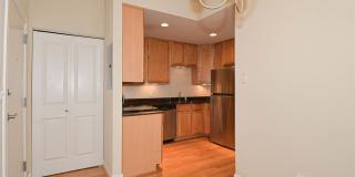 5528 Waterman Boulevard Gallery 7