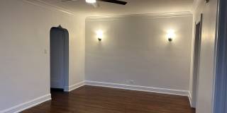 2739 W Lunt Avenue Gallery 4