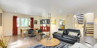Charming Downtown Oasis | Steps to Pearl Street Gallery 16