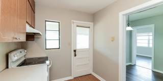 402 Ariana Avenue Gallery 7