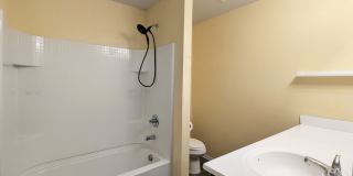 3 Bed / 2 Bath Home in Noble Schools | Fenced Backyard + Storm Shelter Gallery 11