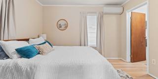 1612 East 29th Street Gallery 18