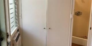 Kon Tiki - Studio Unit - Electric, Water & Sewer included - Avail now! Gallery 5