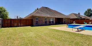 4 Bed, 2 Full Bath Home w/ In-Ground Pool in Desirable Lake Forest! Gallery 35