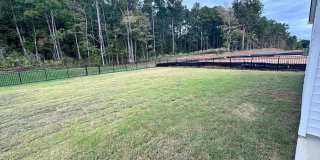 Charming 4BR Modern Home in Sanford Gallery 1