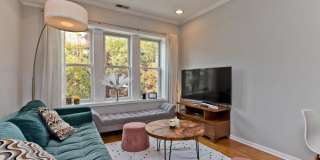 2715 N Sawyer Gallery 1