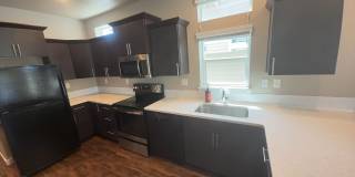 2 Bedroom / 1 Bathroom in NE Bend Gallery 3