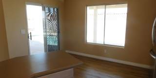 GORGEOUS SINGLE STORY WITH MANY UPGRADES*3 BEDROOMS*SPARKLING POOL AND SPA! Gallery 34