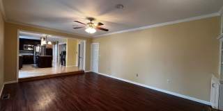 Luxurious 4 Bed 2.5 Bath in Hershey Gallery 21