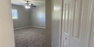 704 Gilbert Avenue S Gallery 11