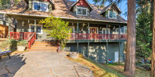 Beautiful large home on acerage Gallery 1