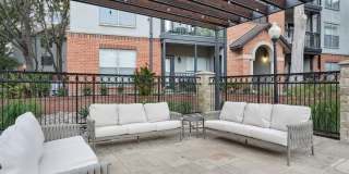 Carrara at Cole Gallery 36