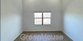 1574 N Pershing St Gallery 12