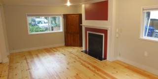 Beautiful 3 Bed 1 Bath Single Family House - Bellevue Gallery 10