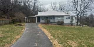 2 Bedroom 2 Bathroom Home in Bluff City, TN Gallery 1