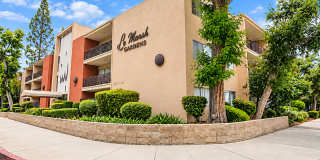 Spacious 2BR/2BA + Balcony | Pool, Parking & Central A/C Spacious 2BR/2BA + Balcony | Pool, Parking & Central A/C Gallery 1