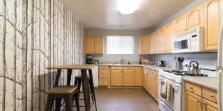 Gorgeous Upstairs unit with downtown view private deck Gallery 7
