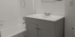 Wonderful 1 Bed 1 Bathroom Condo In Escondido - Call Today Gallery 6