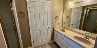 3BR 2.5BA + Bonus Executive Townhome Near MTSU, FREE Lawn Care! Gallery 21