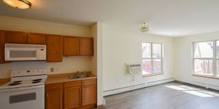 Lyons Court - Senior Living Gallery 4
