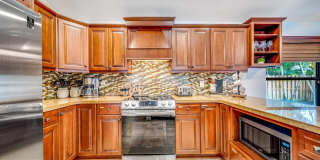 1637 Farmington Circle Gallery 52