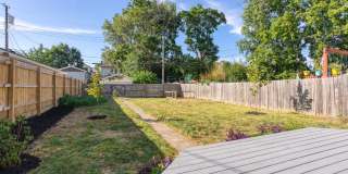 HOUSE FOR RENT Gallery 39