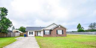 Available Now-3 Bedroom 2 Bathroom Home- Pets Considered Gallery 1