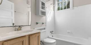 Laurelton Oaks Gallery 8