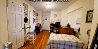 35 Oliver Street Gallery 10