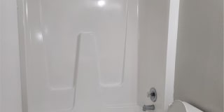 2241 Euclid Avenue Gallery 9