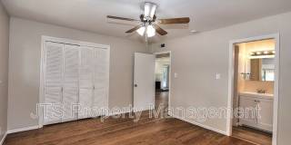 6565 S. Land Park Drive Gallery 36